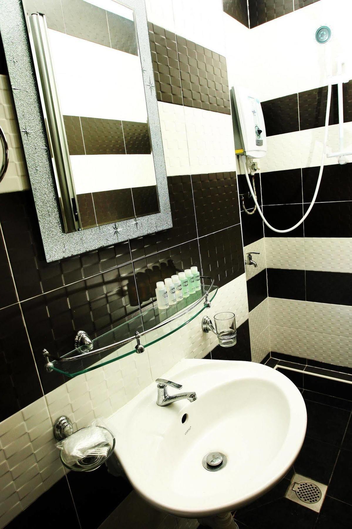 T-Hotel Jb Johor Bahru Exterior foto